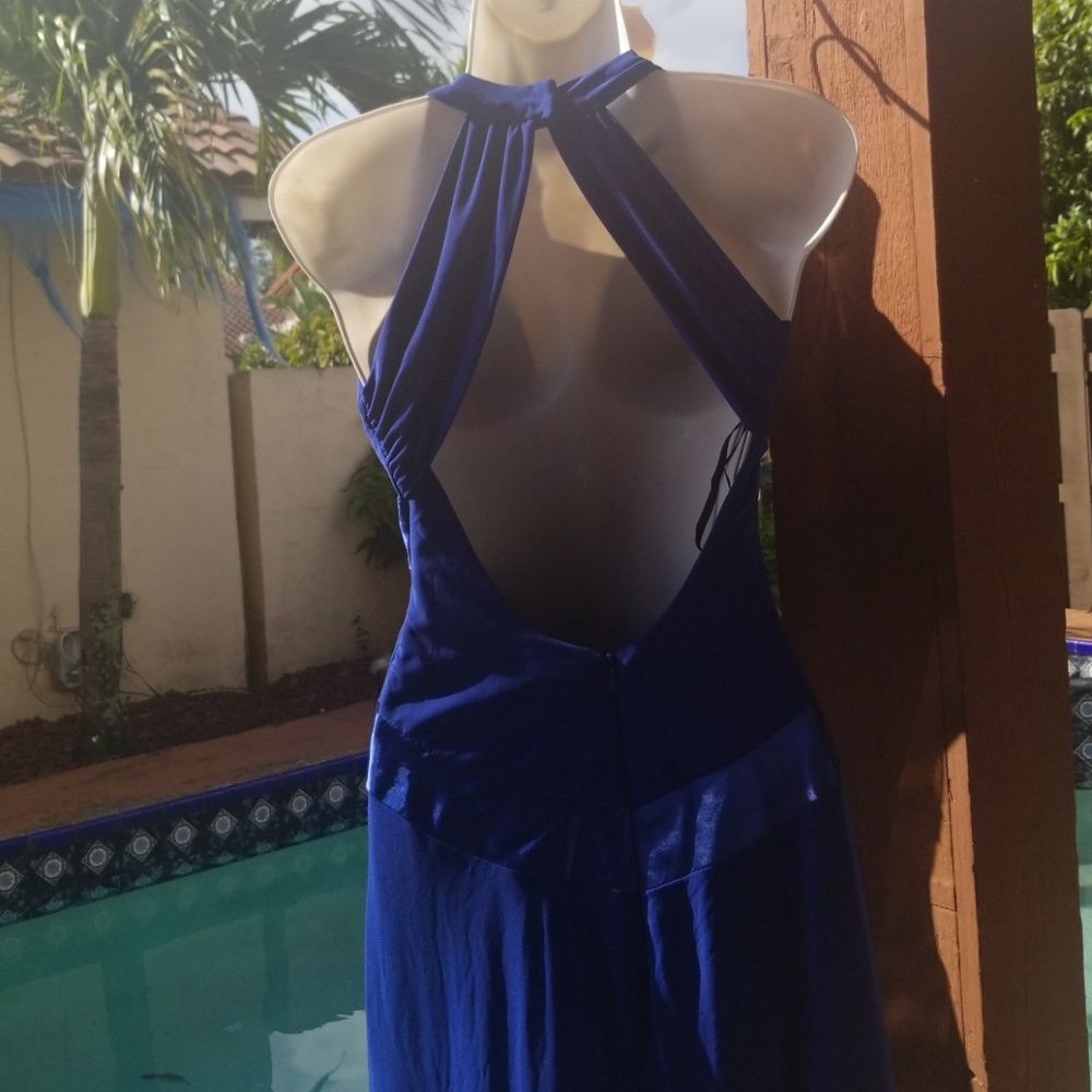 Dress - Picture 6 of 6